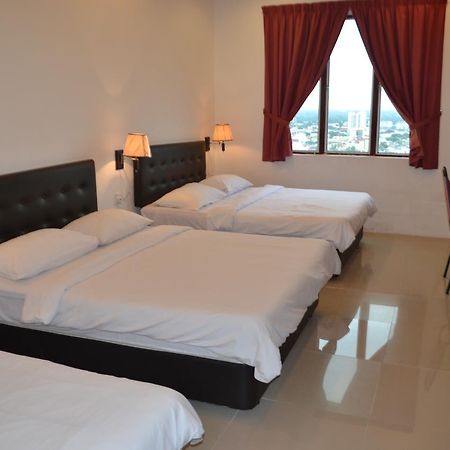 Mutiara Penthouse Hotel Kota Bahru Luaran gambar